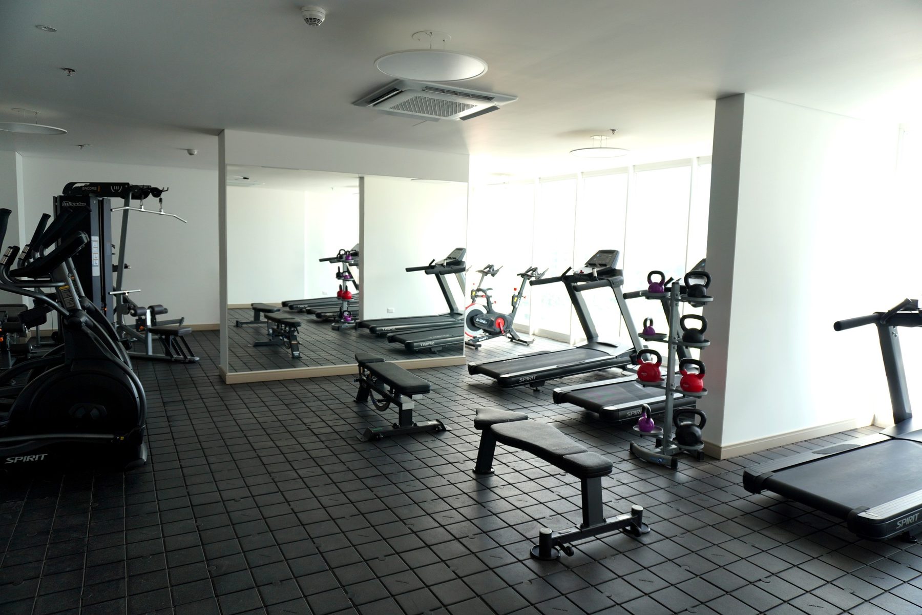 Gimnasio completamente equipado del Hotel Porto Horizonte